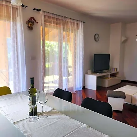 1695 Porec