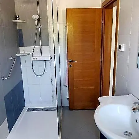 1695 3*