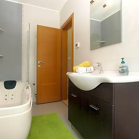Hotel 1695